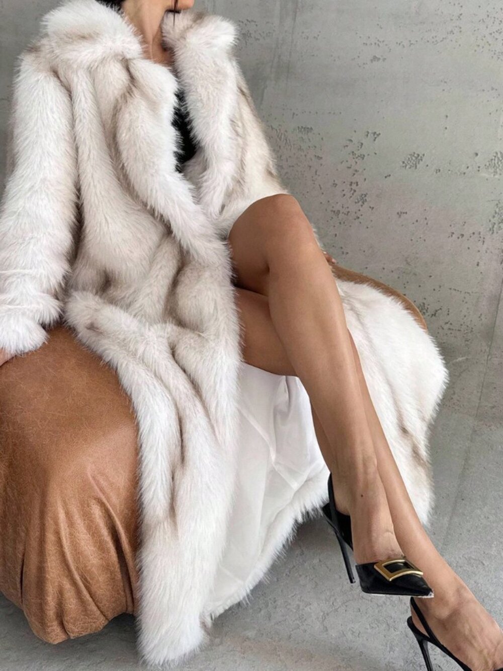 White Casual Women's Elegant Faux Fur Coat - Picture 4 of 8